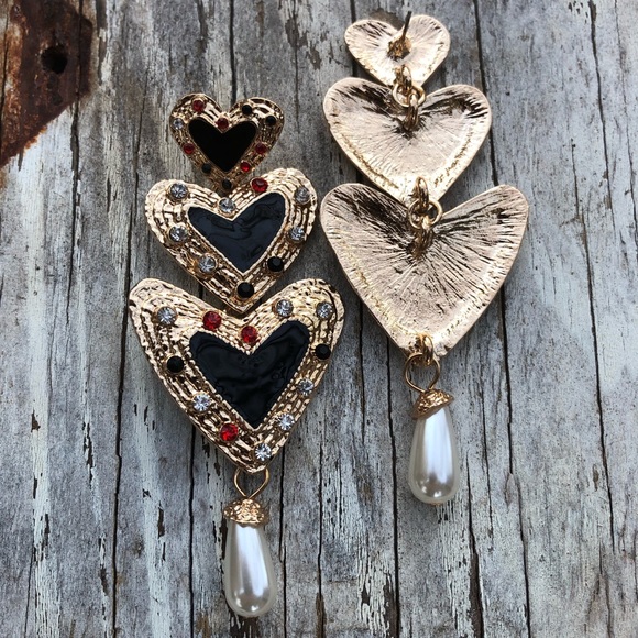 Zara Heart Drop Earrings! - Picture 6 of 7